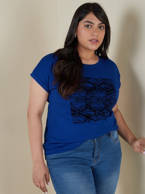 Gia Curves by Westside Blue Printed Bella T-shirt Price in India