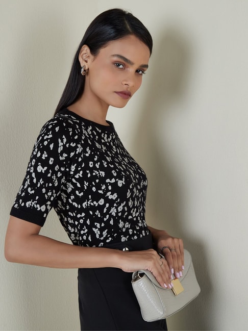 Wardrobe by Westside Black Abstract Print Crop Top Price in India