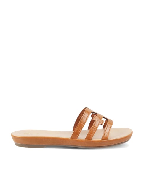 Tresmode Women's Camel Casual Sandals