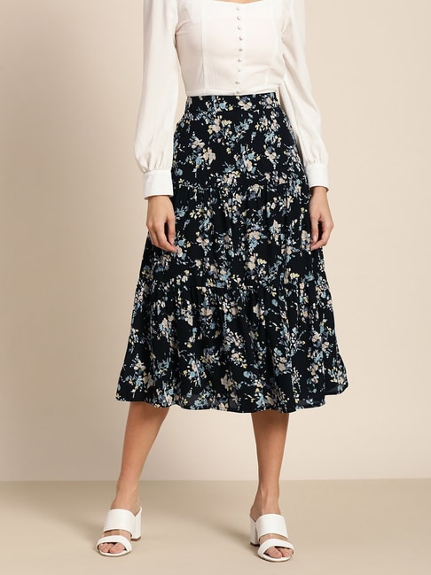15 Satin Midi Skirt Outfits For Summer  Styleoholic