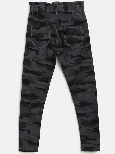 camouflage pants womens outfit