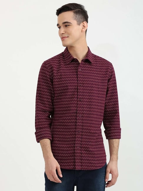 United Colors of Benetton Maroon Slim Fit Striped Shirt