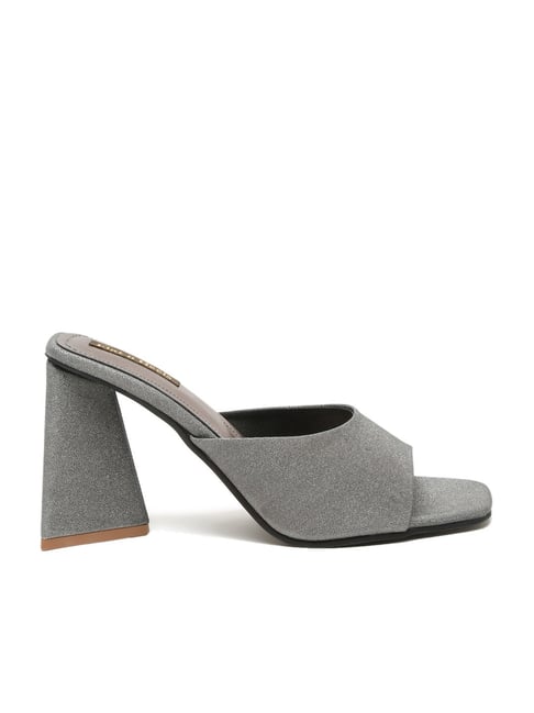 Buy Women Grey Casual Sandals Online | SKU: 33-1000-29-36-Metro Shoes