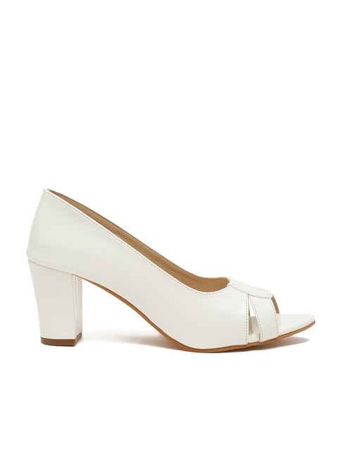 Flat N Heels Women's White Peeptoe Shoes