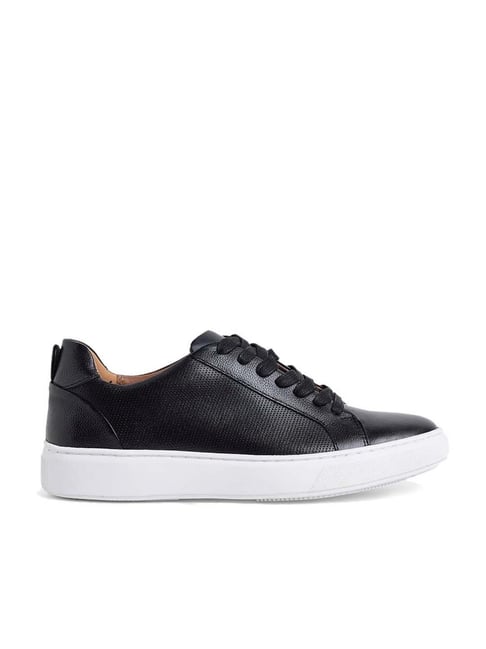 Polly Round-toe Sneakers in Black-Sustainable & Washable Shoes | VIVAIA