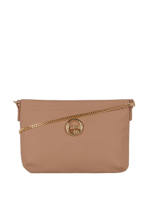 Gucci Soho Small Disco Beige Leather Shoulder Bag | Leather shoulder bag,  Shoulder bag, Bags