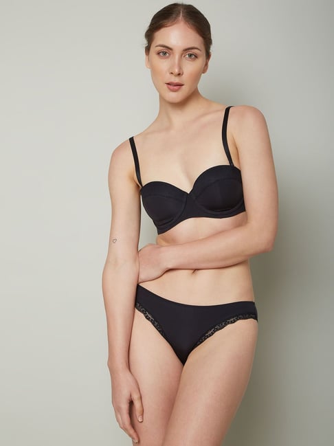 Buy Vero Moda Intimates Black Lace Full Coverage T-Shirt Bra for Women  Online @ Tata CLiQ