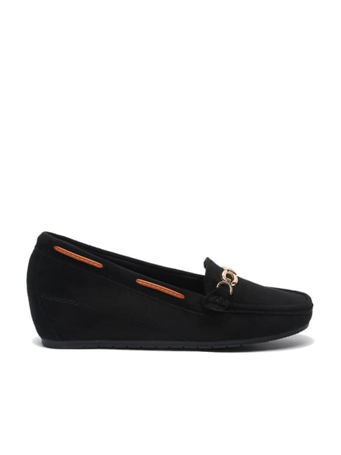 Flat N Heels Women's Black Boat Shoes