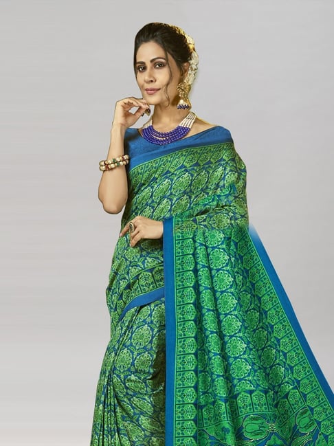 Checked Pastel Green Kanjeevaram Silk Saree With Blue Border