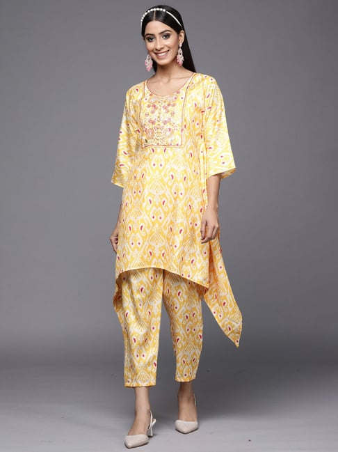 Buy Nibs Tog Yellow Lucknowi Chikankari Kurta Georgette With FREE Matching  Inner, Casual Wear Indian Embroidered Chikankari Kurti Online in India -  Etsy | Clothes for women, Boho look, Casual wear