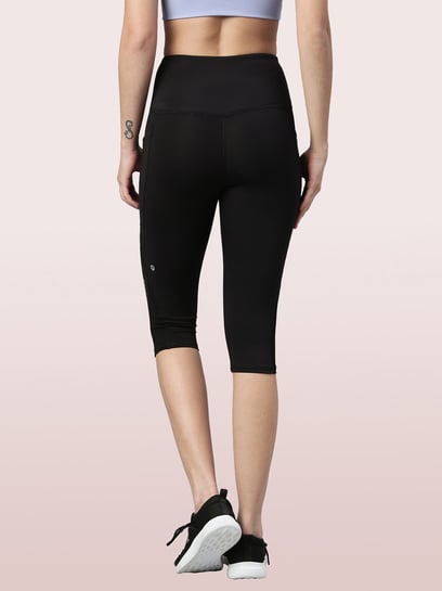 Buy Enamor Black Super Skinny Fit Capris for Women's Online @ Tata CLiQ