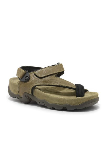 Woodland sandals store for womens flipkart