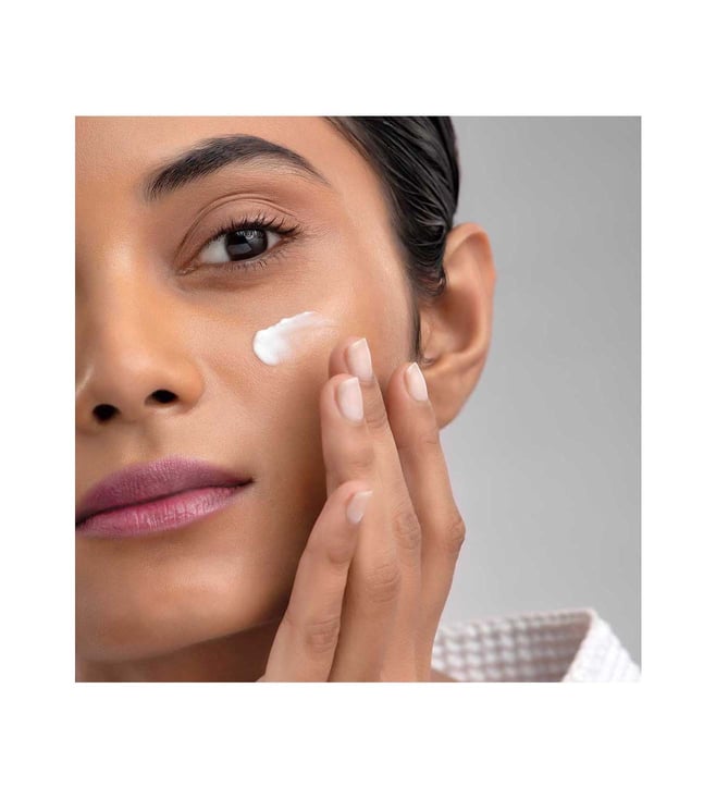 Buy Glutaweis Glutathione, B3, A & E Radiance Cream 50 gm Online Tata