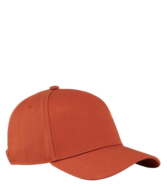 Caps Online In India At TATA CLiQ LUXURY