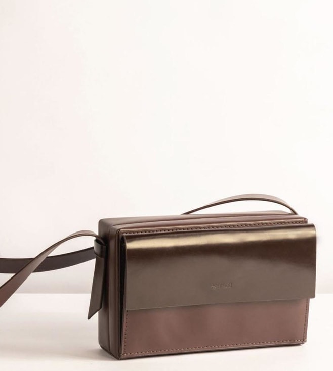 Tanned Box Sling (Cherry)