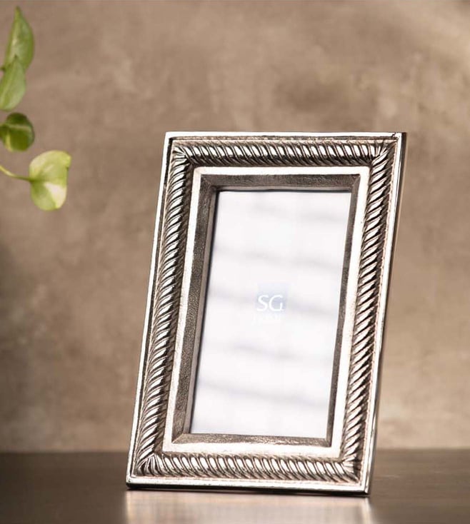 Buy Aria Photo Frame Small Online - Ellementry