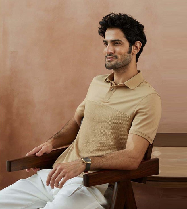 What Color Shirt Goes with Khaki Pants The 7 Best Matches
