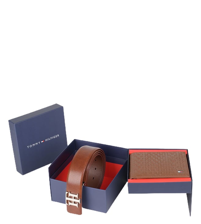 Buy TOMMY HILFIGER Nebraska Belt Wallet Gift for Online @ Tata CLiQ Luxury
