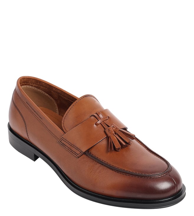 moccasins cognac