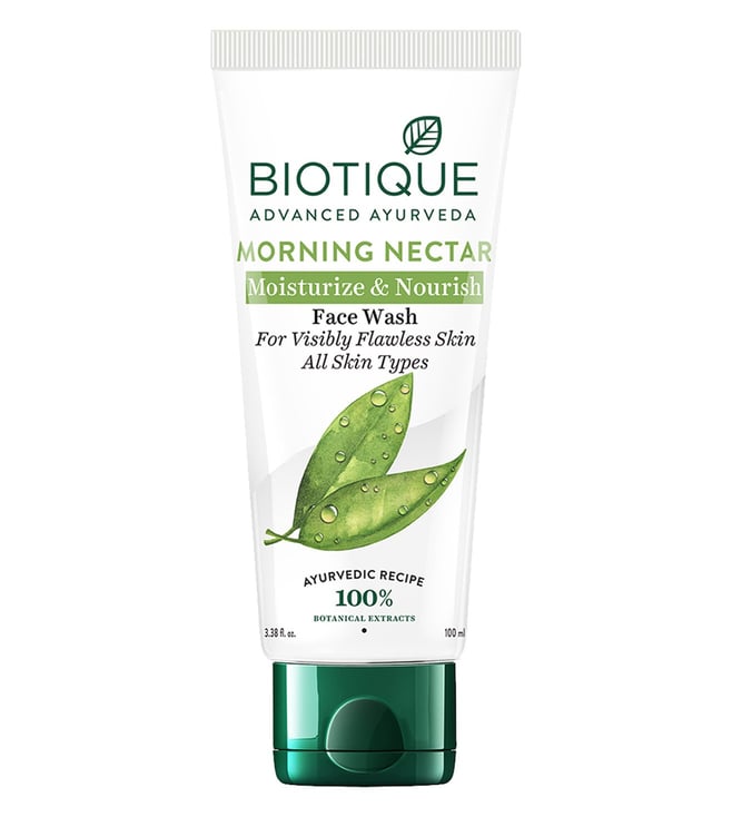 Biotique Pineapple Oil Control Foaming Face Cleanser