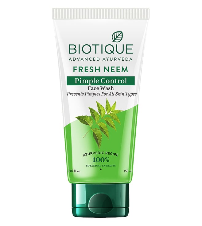 Biotique Pineapple Oil Control Foaming Face Cleanser