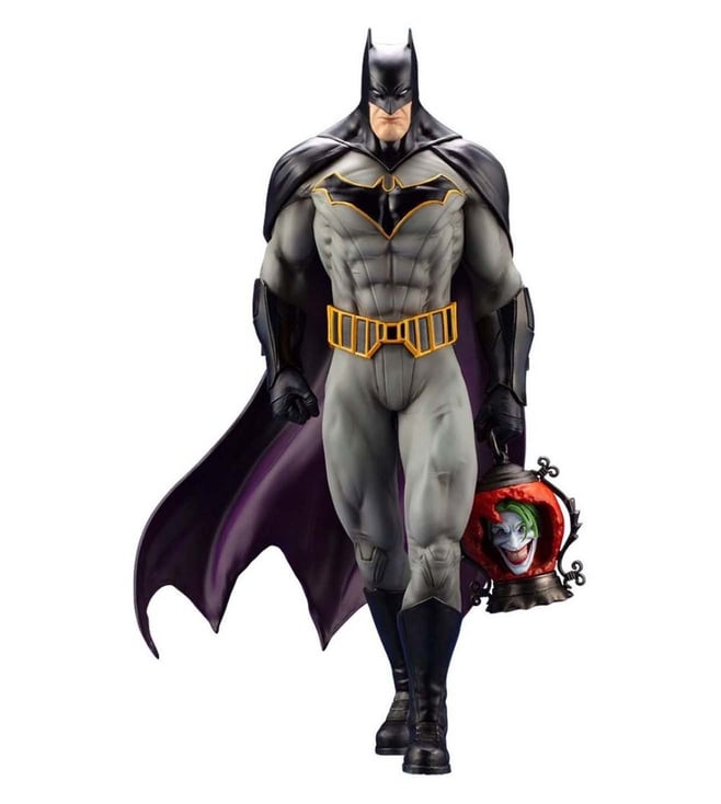 ARTFX DC Comics Batman: The Last Knight On Earth Batman