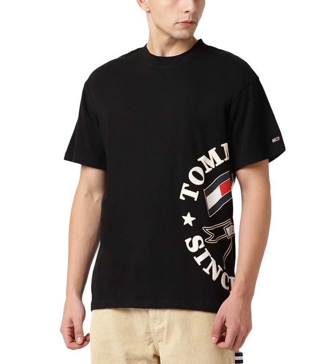 Buy Tommy Hilfiger Black Logo Regular Fit T-Shirt for Men Online @ Tata  CLiQ Luxury