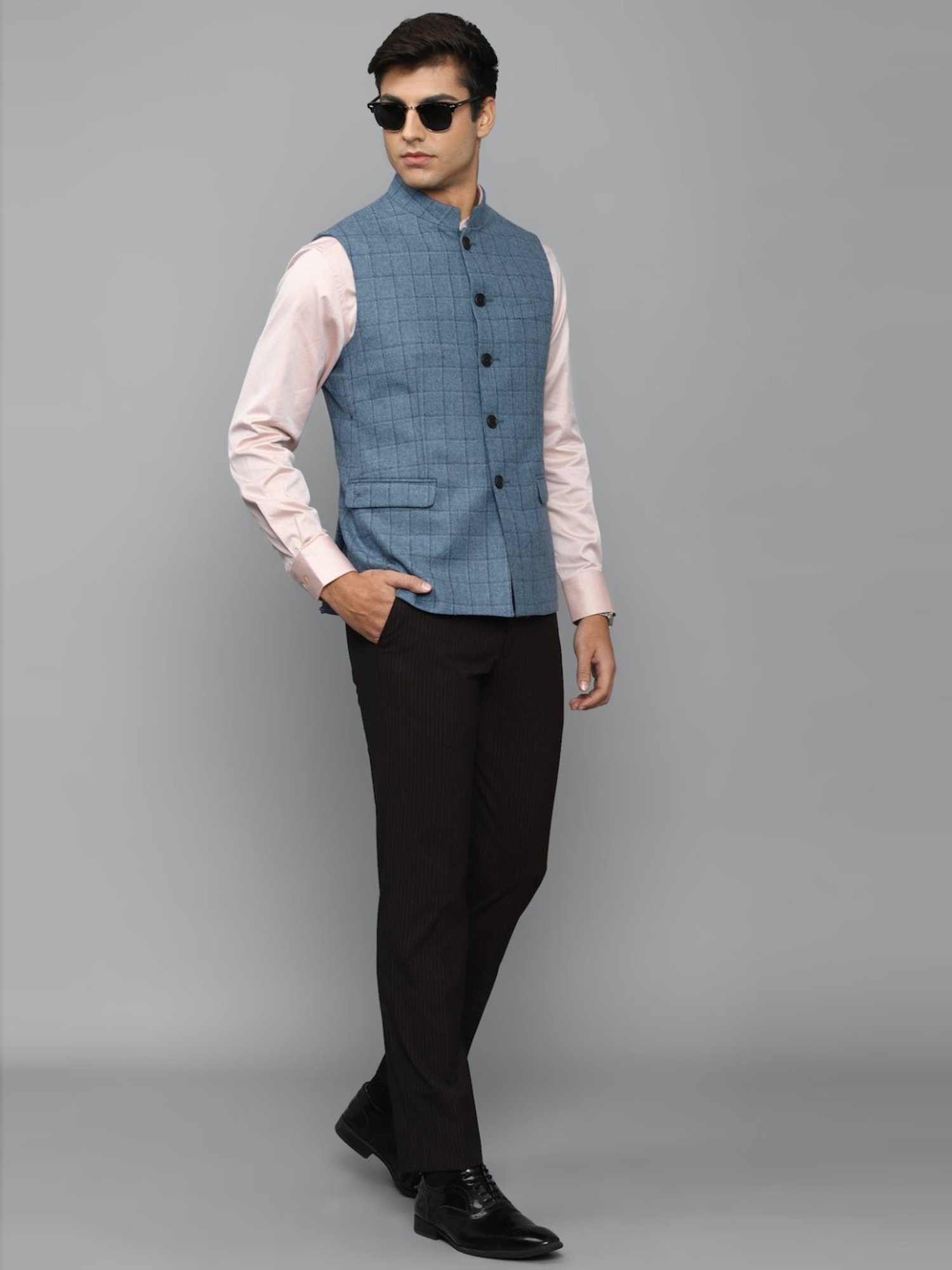 Buy Louis Philippe Men Single Breasted Slim Fit Checked Formal 3 Piece Suit  - Suits for Men 20654644 | Myntra