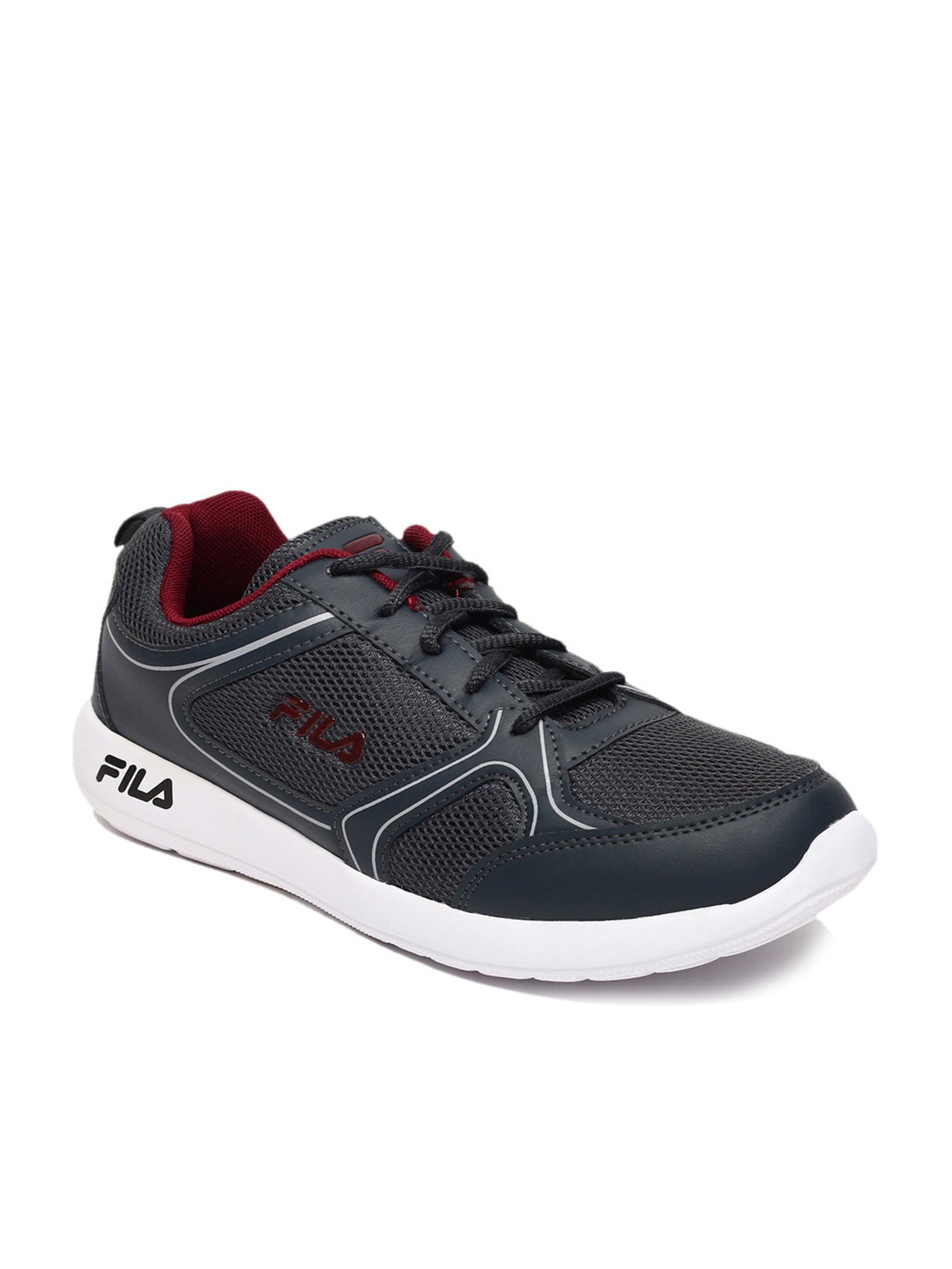 Fila men's sales carmon sneakers