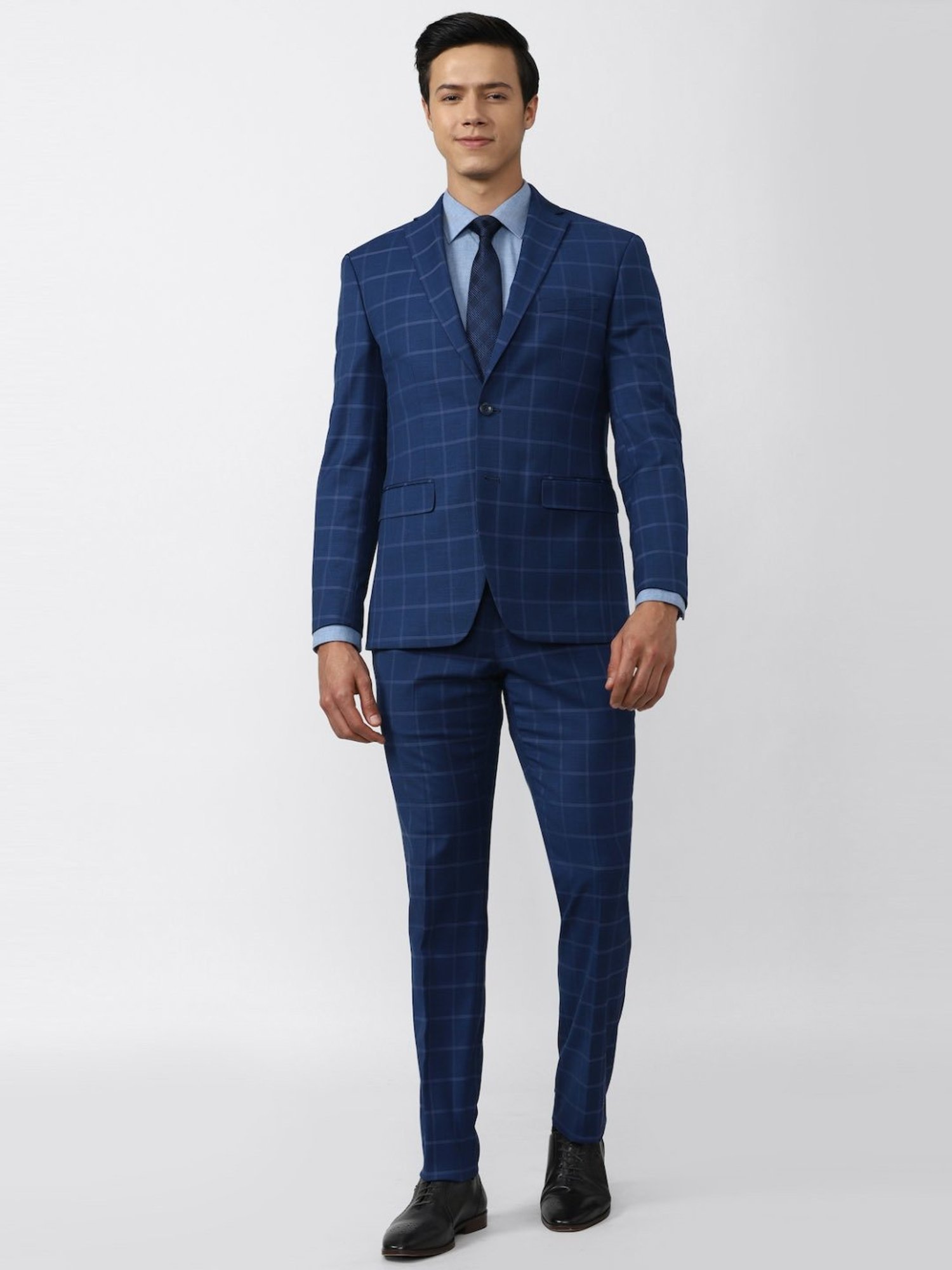 14 Different Suit Colors for Men You can Wear
