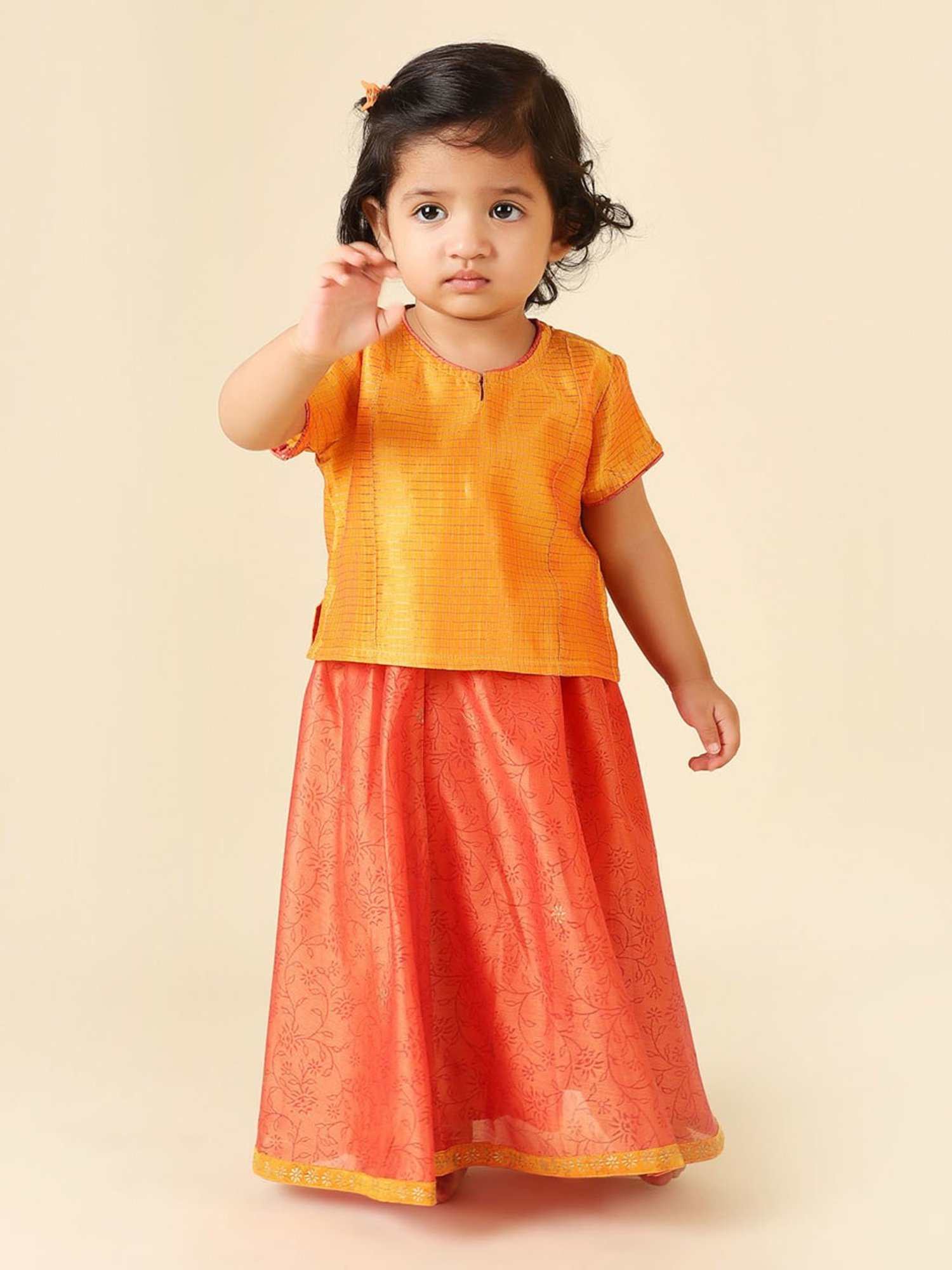 Buy Yellow Cotton Checks Flared Lehenga Set for Kids Online at Fabindia |  20042805