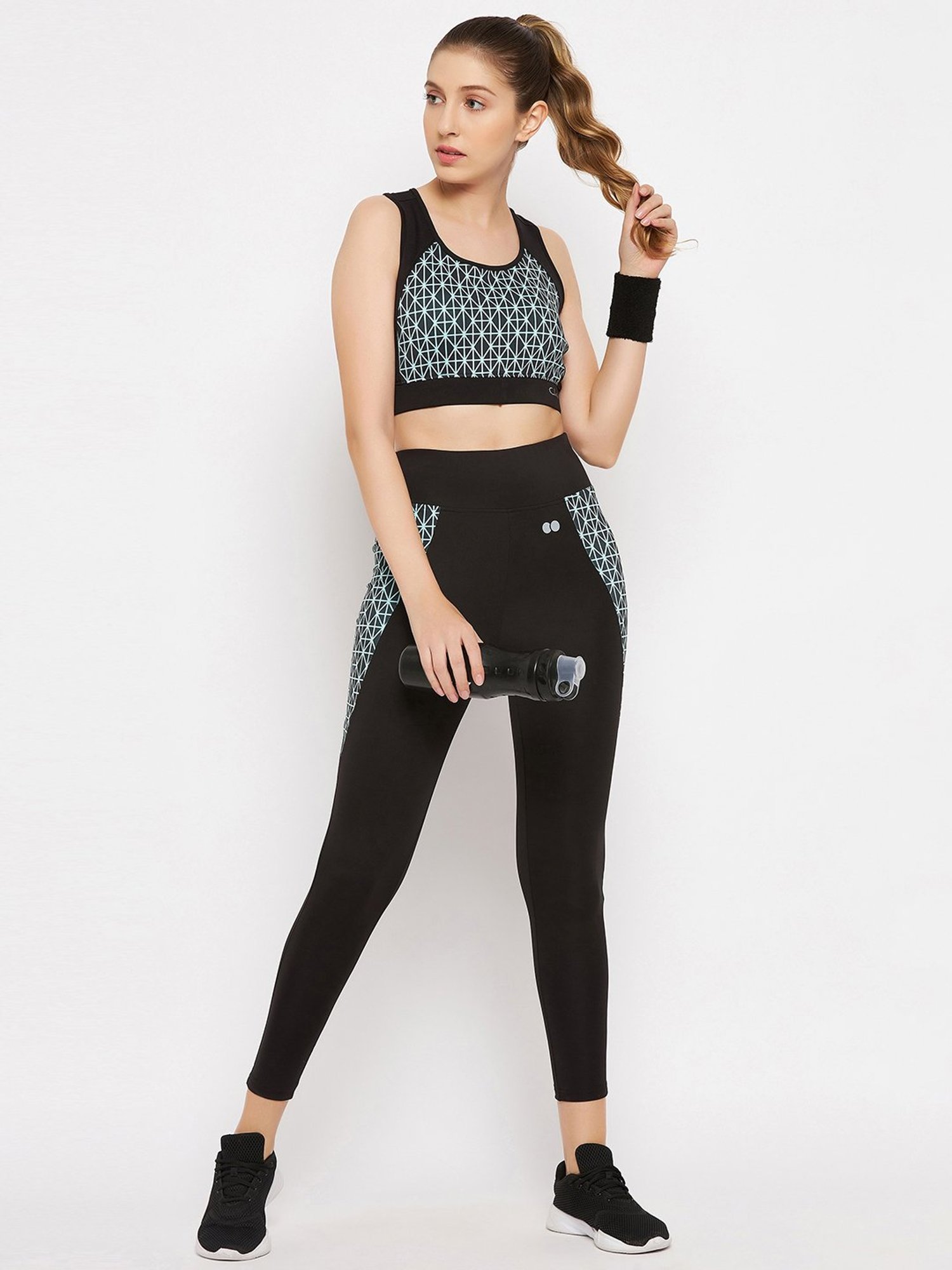 Shop Active Colorblock Leggings for Women from latest collection at Forever  21