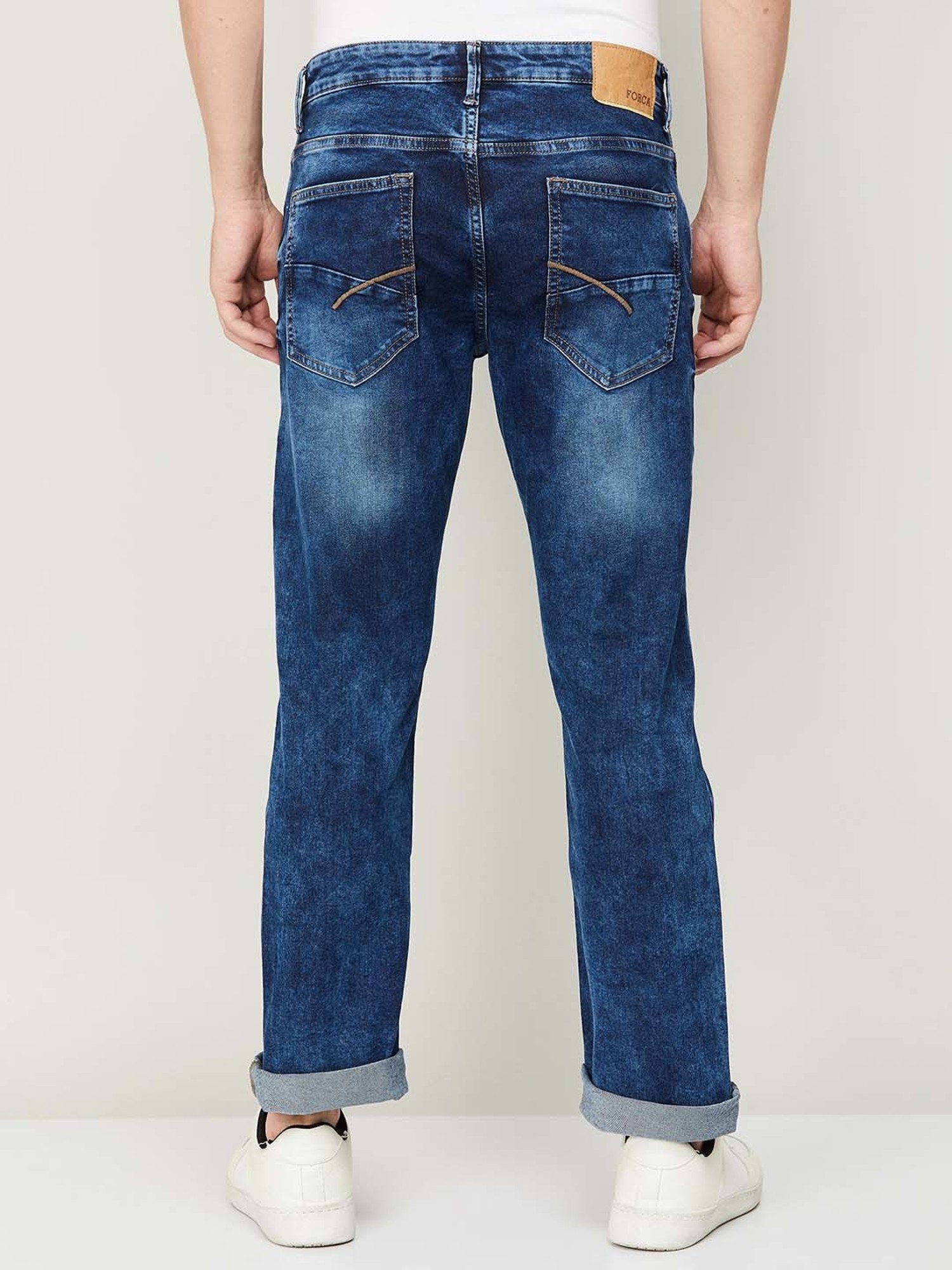 Regular Fit Faded Men'S Wrangler Jeans at Rs 945/piece in Pune | ID:  21081158291