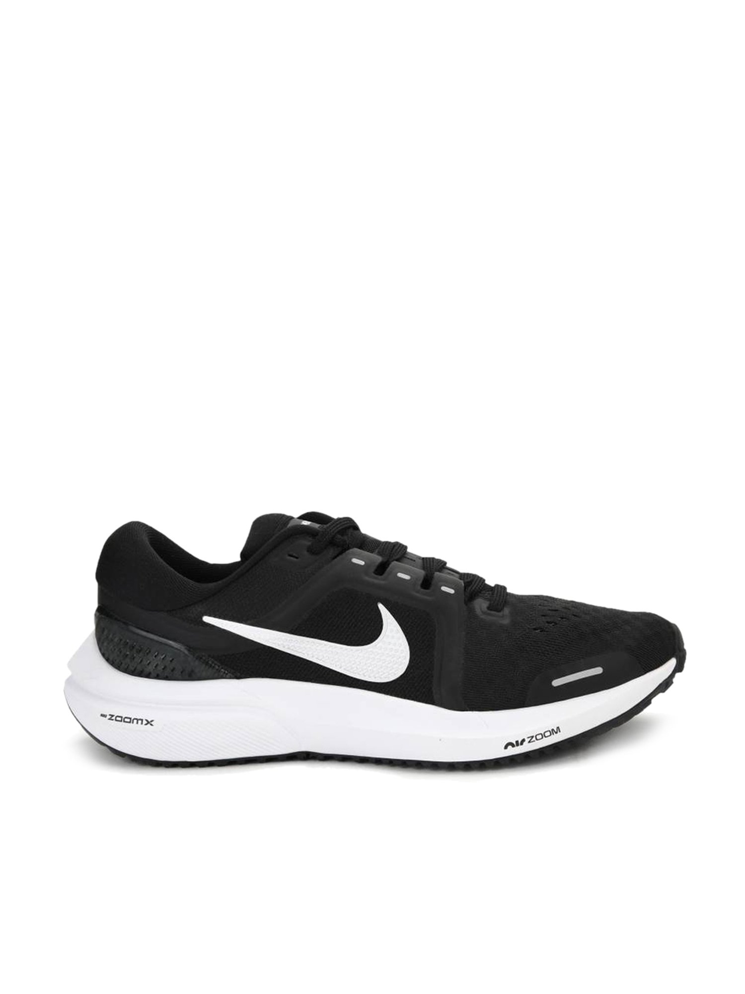 Nike black store running shoes