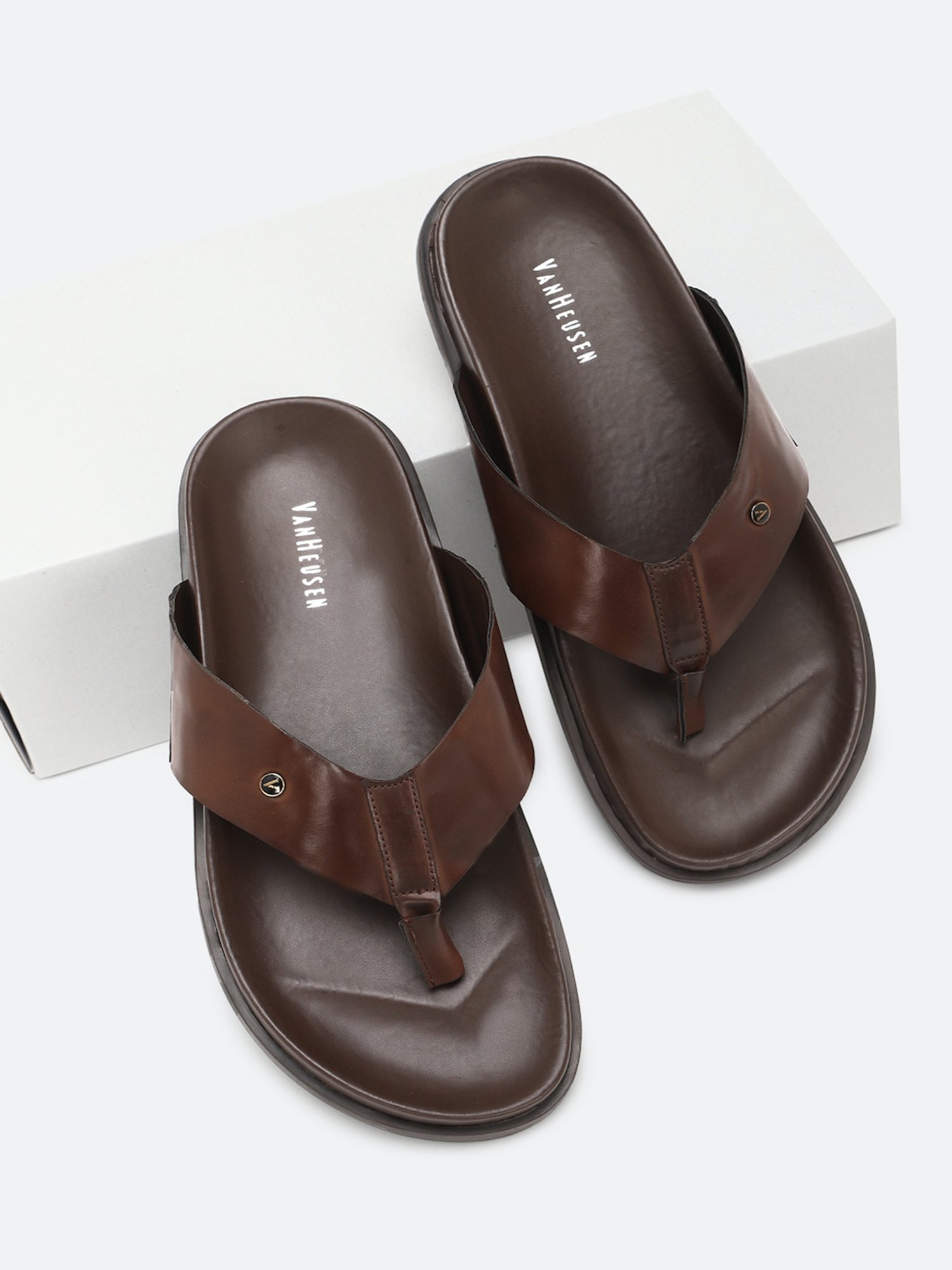 Buy Hush Puppies Men Brown & Black Leather Comfort Sandals - Sandals for Men  18250884 | Myntra