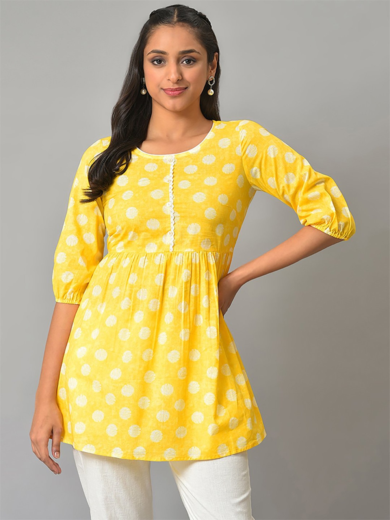 Buy Yellow Kurtas for Women by AURELIA Online | Ajio.com