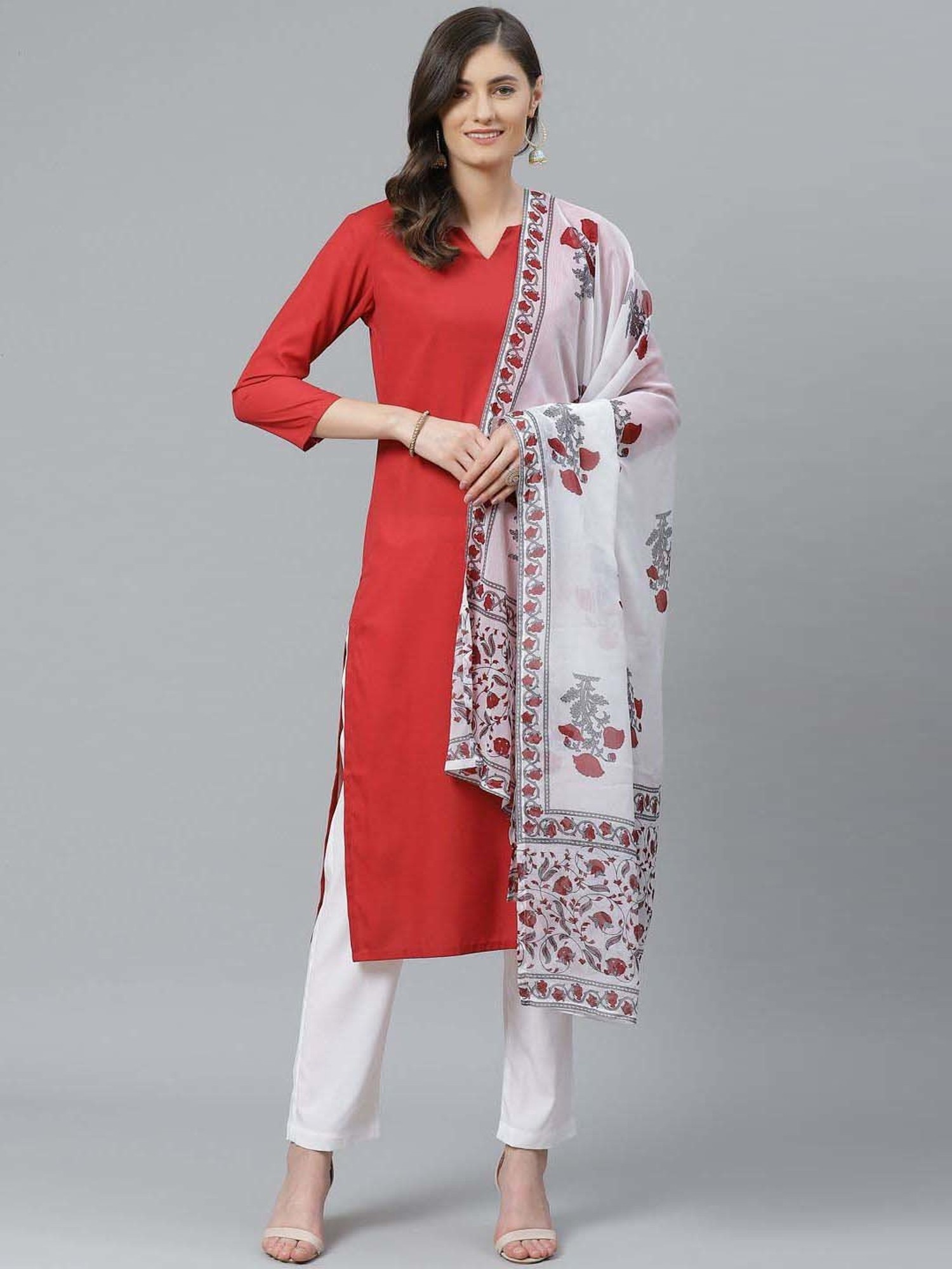 Women's White Kurta With Red Thread Work Dupatta - Label Shaurya Sanadhya -  XL | Desi fashion casual, White kurta, Dress patterns