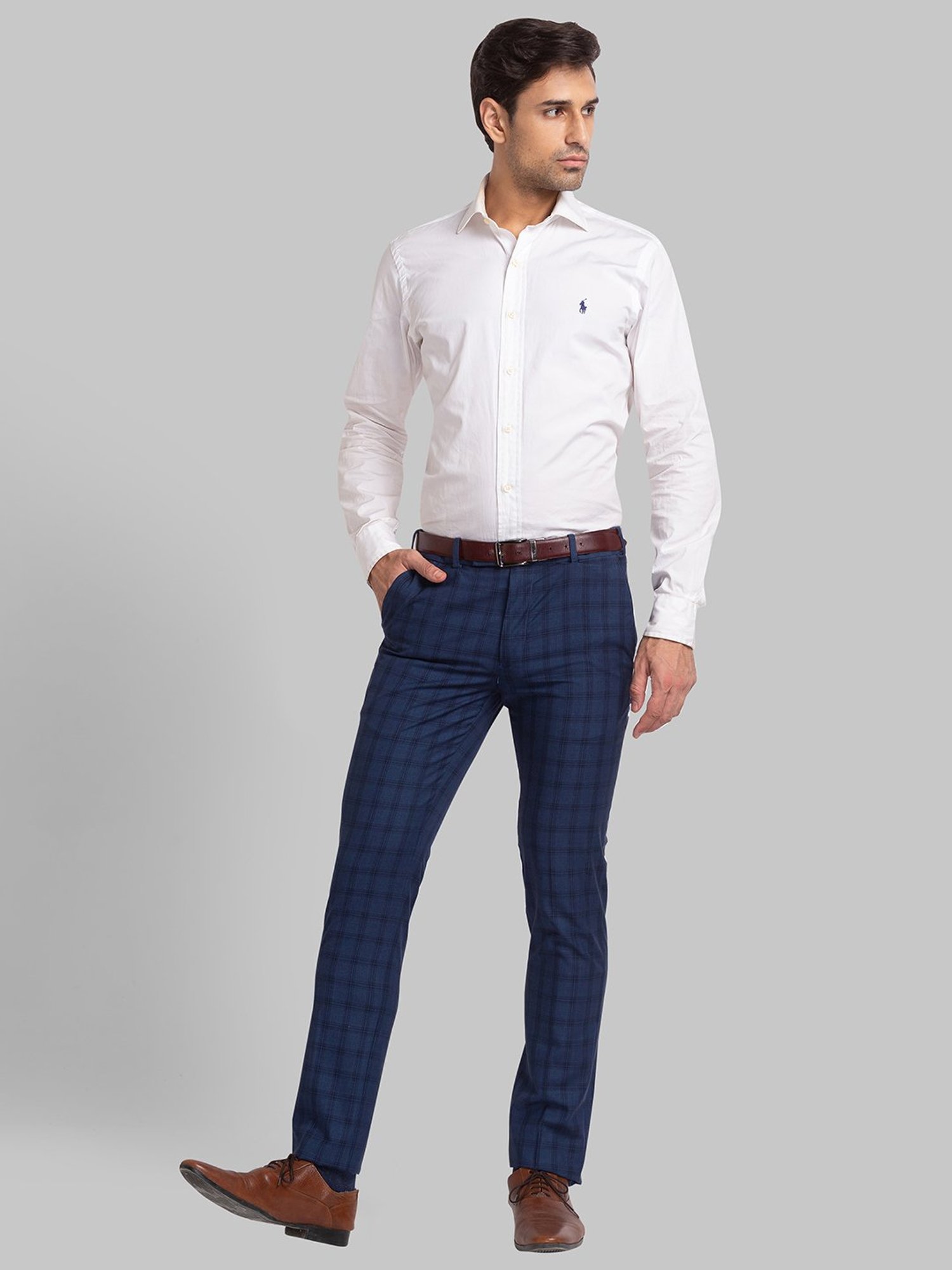 Buy Park Avenue Khaki Mid Rise Slim Fit Trousers for Men Online @ Tata CLiQ