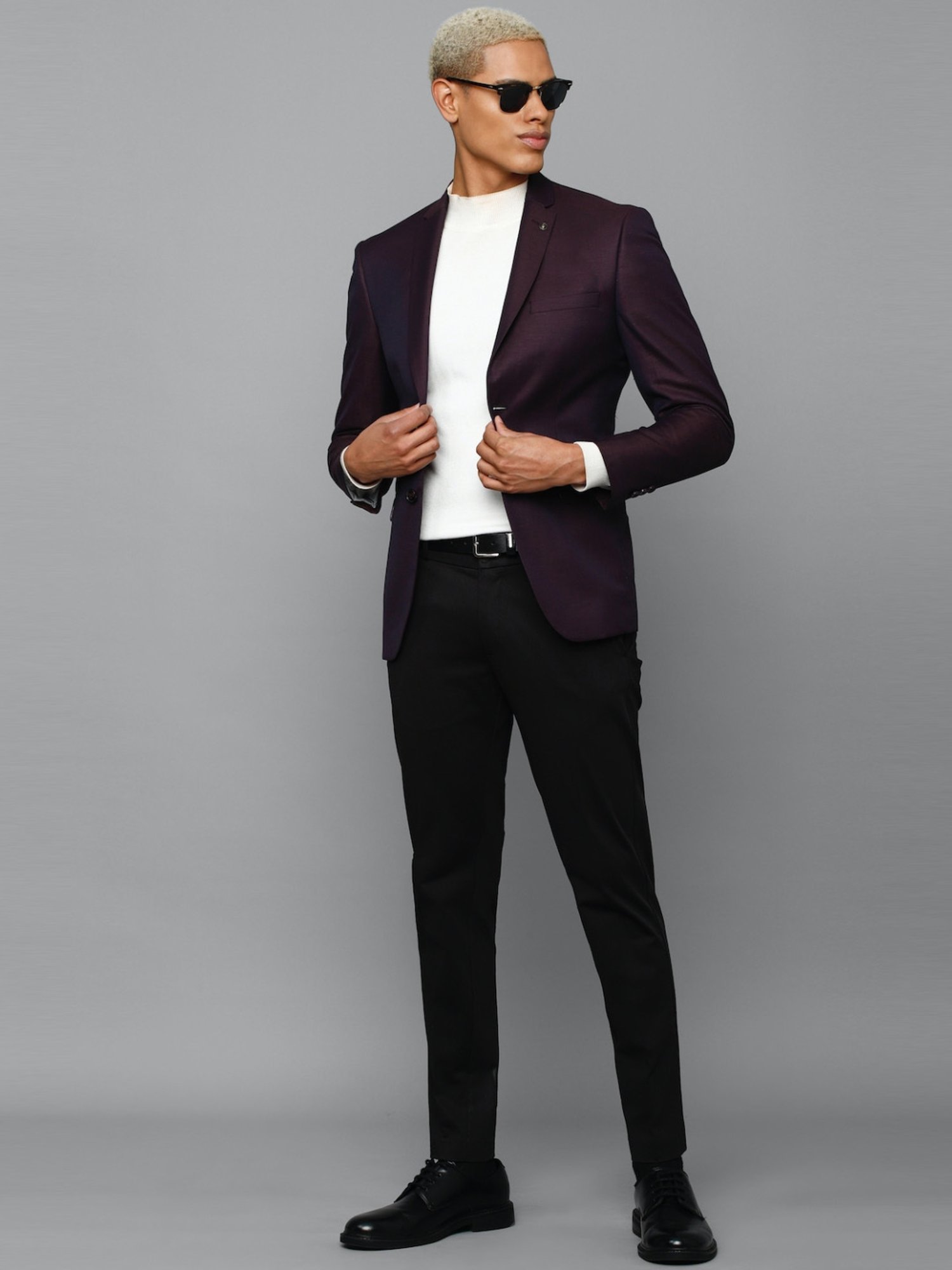 Maroon Blazer Matching Shirt and Pant Ideas | Maroon Blazer Combination Men  - TiptopGents | Blazer outfits men, Maroon blazer, Burgundy blazer outfit