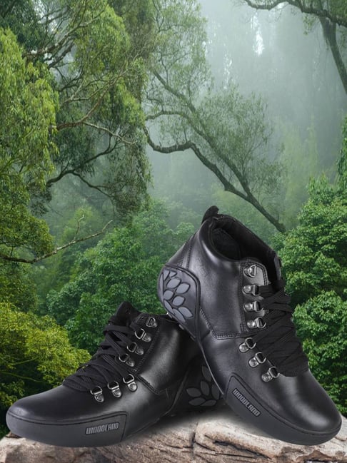 Woodland on sale black sneakers