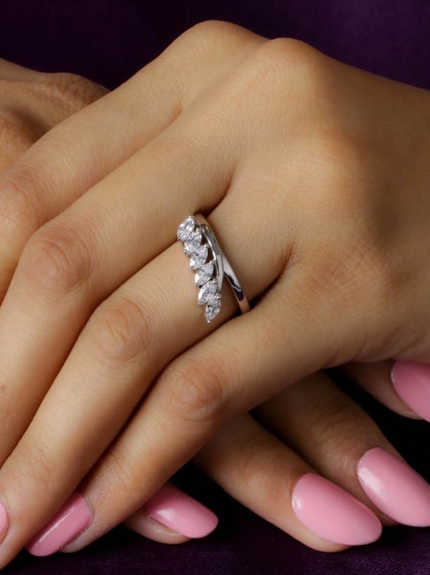 Flower Design Silver Ring Female Jewelry - Gem O Sparkle