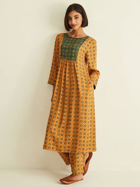 Vibrant Yellow Color Indian Ethnic Kurti For Casual Wear (K357)– PAAIE