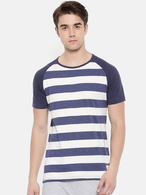 Masculino Latino Blue & White Cotton Regular Fit Striped T-Shirt-picture-39