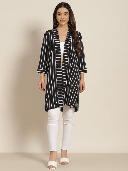 Qurvii Black & White Striped Shrug