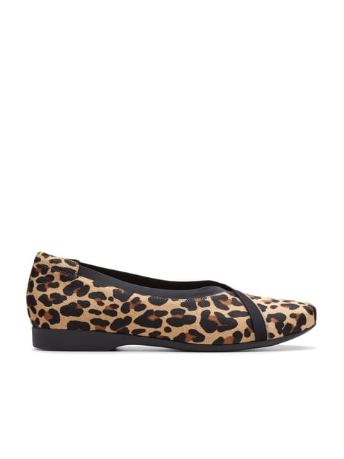 Clarks store leopard flats