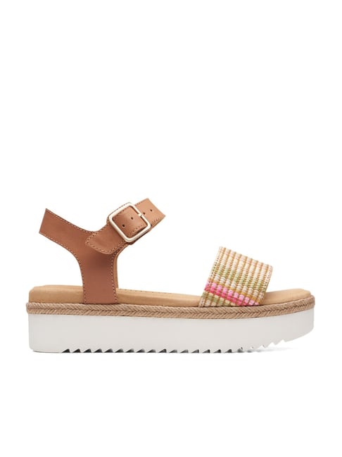 Clarks comfy sandals hot sale