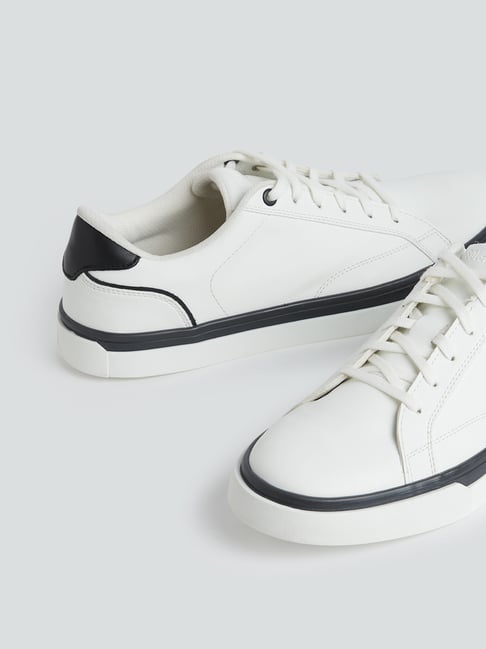 Buy SOLEPLAY by Westside White Colour-Block Lace-Up Sneakers for Online ...