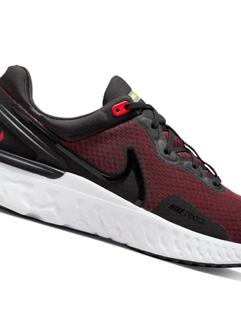 Buy Nike Men's REACT MILER Red Running Shoes for Men at Best