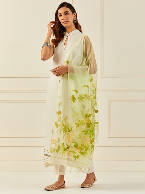 Geroo Jaipur Green Hand-Painted Organza Dupatta With Tassels