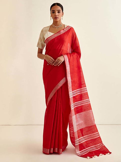 Abhishti Red Cotton Woven Saree With Unstiched Blouse Price in India